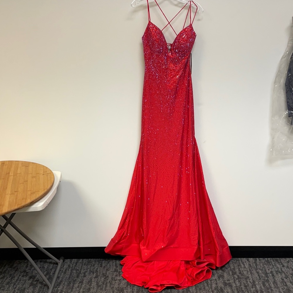 Sherri Hill Women’s Dress